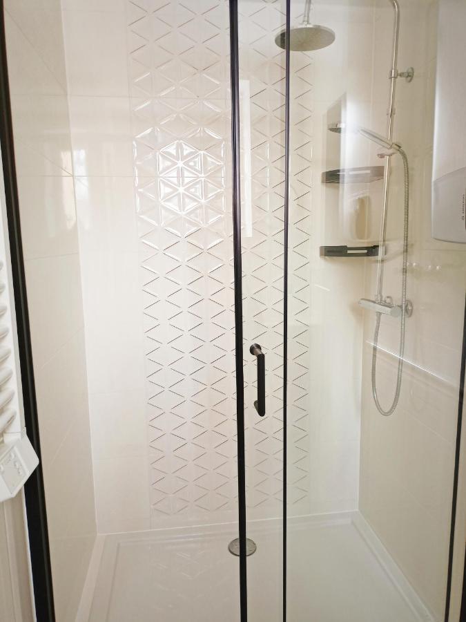 Appartement Apartament Celebrity à Leśna Extérieur photo