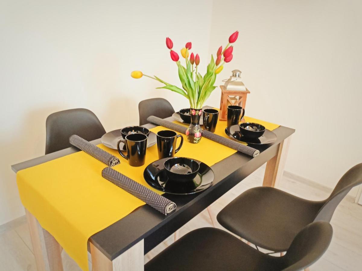 Appartement Apartament Celebrity à Leśna Extérieur photo