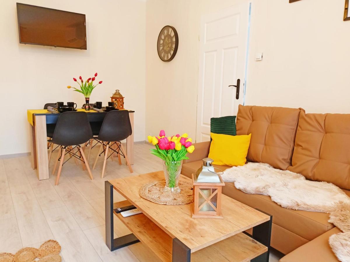 Appartement Apartament Celebrity à Leśna Extérieur photo